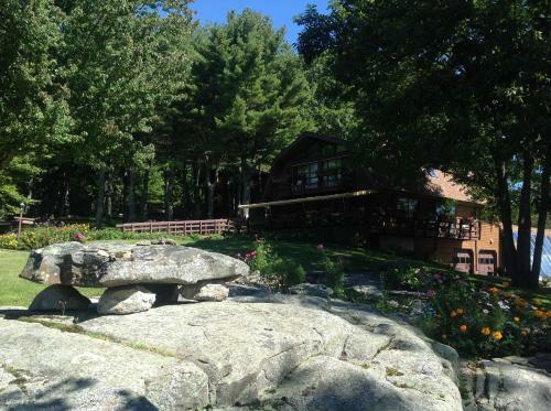 Howard House Lodge B & B