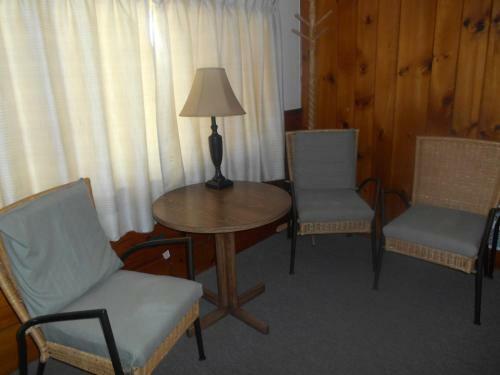 Yardarm Motel