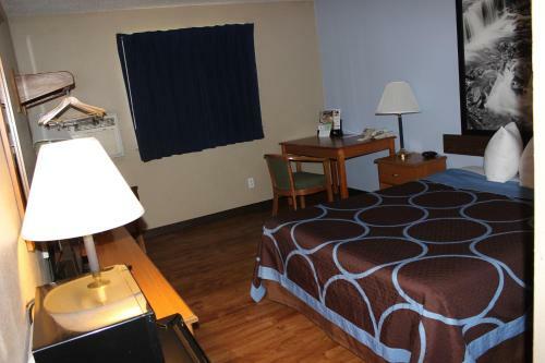 Hotel Super 8 By Wyndham Stroudsburg