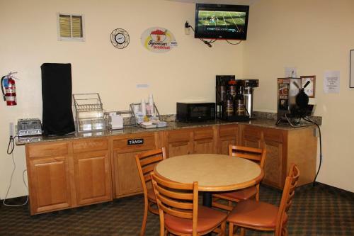 Hotel Super 8 By Wyndham Stroudsburg