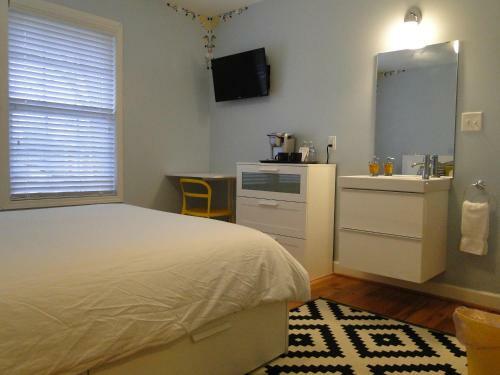 Bed & Breakfast Swamp Rabbit Inn