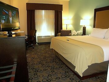 Hotel Holiday Inn Express & Suites - Cleveland Northwest