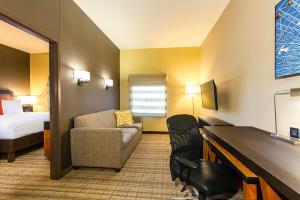 Cambria Hotel & Suites Plano