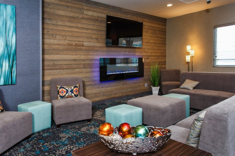 Riverwalk Hotel Downtown Neenah