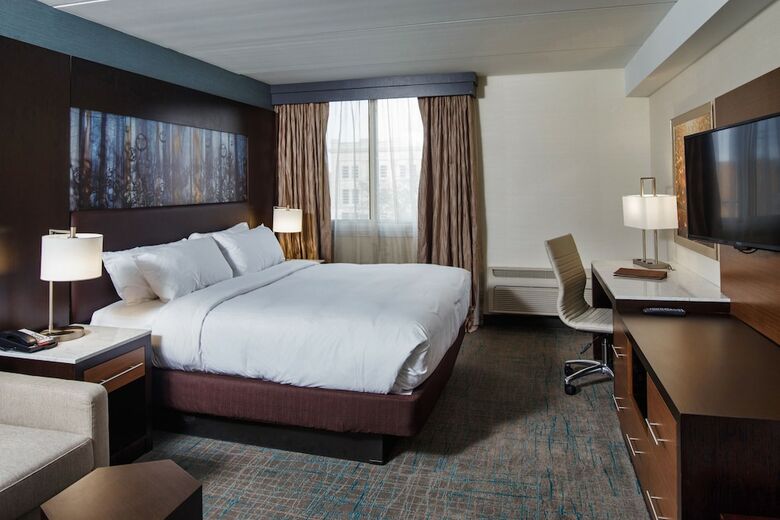 Riverwalk Hotel Downtown Neenah