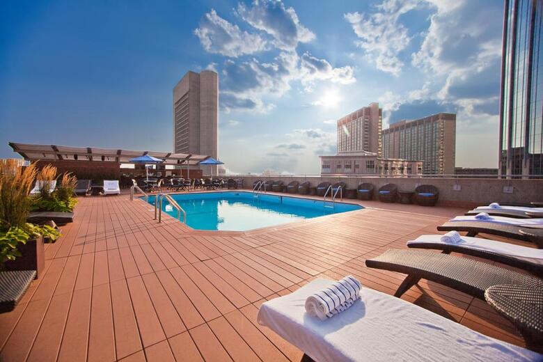 Hotel Colonnade