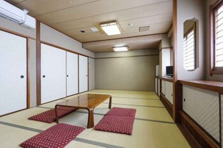 Hotel Izumiya Ryokan