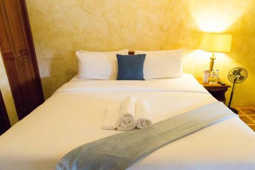 Hotel El Carmen Suites