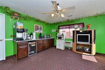 Hotel Americas Best Value Inn & Suites