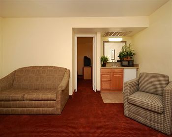 Suburban Extended Stay Hotel Near Asu