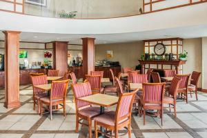 Hotel Quality Inn Indy Castleton