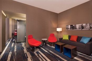 Hotel Aloft Detroit At The David Whitney