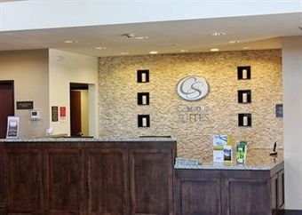 Hotel Comfort Suites And Conference Center
