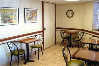 Whitman Motor Lodge