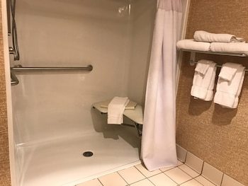 Hotel Best Western Plus Revere Inn & Suites