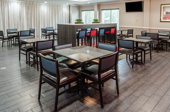 Hotel Best Western Plus Airport Inn & Suites