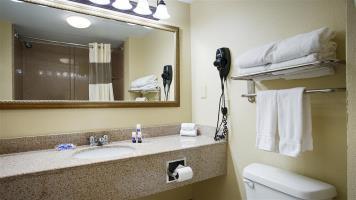 Hotel Best Western Plus Airport Inn & Suites
