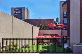 Hotel Warner
