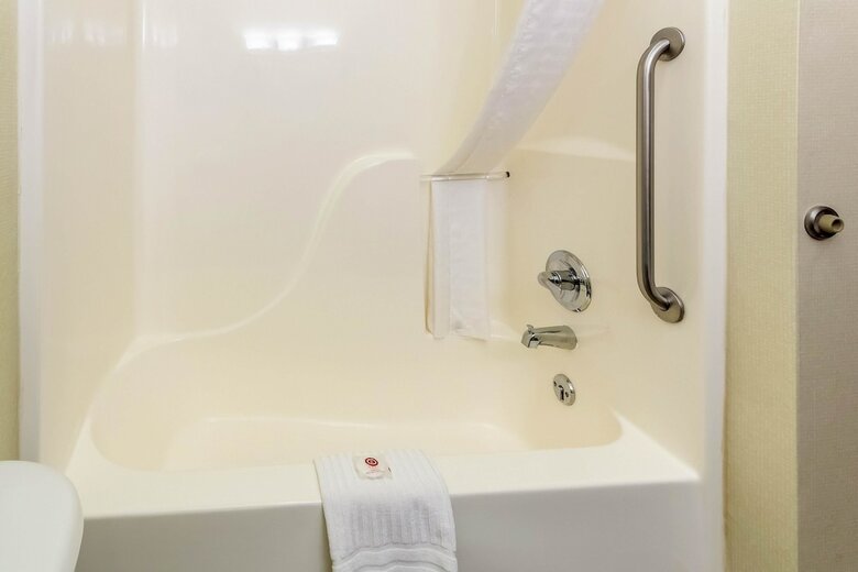 Hotel Comfort Inn And Suites
