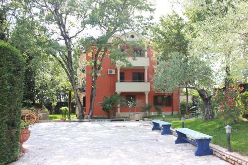 Aqua Family Apartments