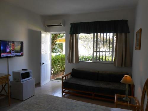 Hostal Dona Ana Garden