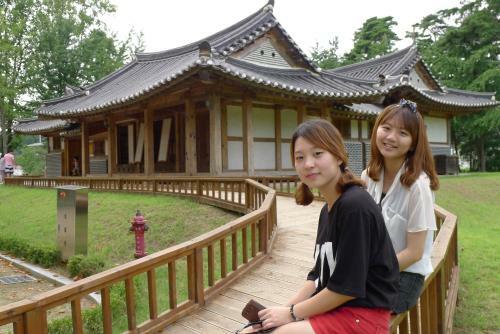 Hostal Pine Garden Guesthouse