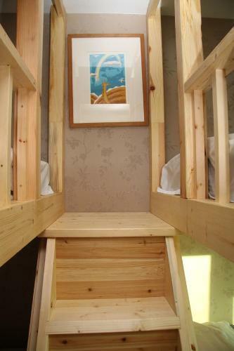 Hostal Pine Garden Guesthouse