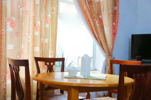 Silvereen Apartments