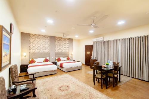 Hostal Shelton Guest House