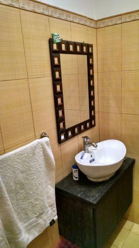 Hostal Elegance Guest House