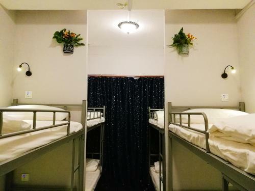 Wow Hostel