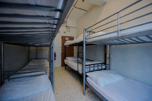 Wow Hostel