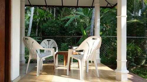 Suresh Home Stay