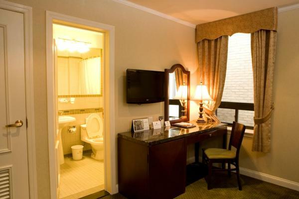 Hotel Stanford