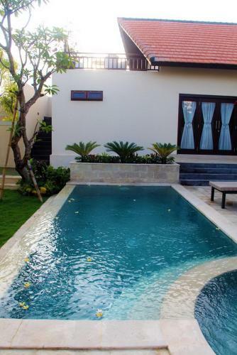 Kubu Kulat Villa