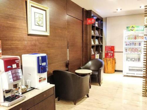 Young Soarian Hotel - Tainan