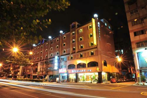 Young Soarian Hotel - Tainan