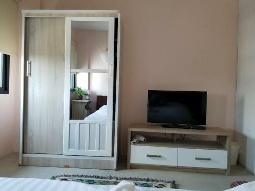 Albergue Bake Room