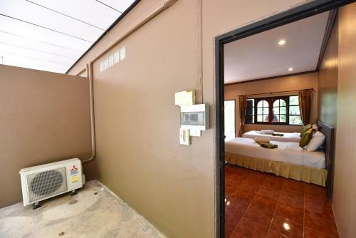 Hotel Forra Hill Resort