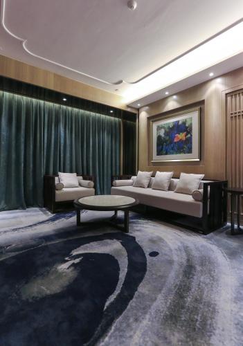 Enjoy Hotel