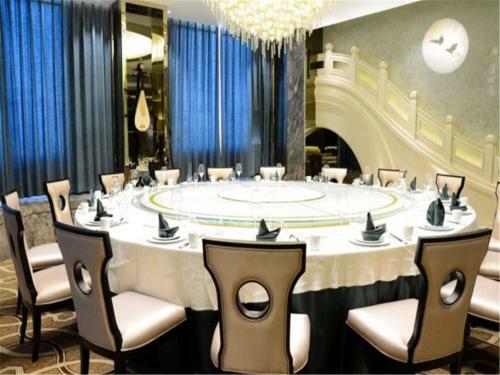 Enjoy Hotel