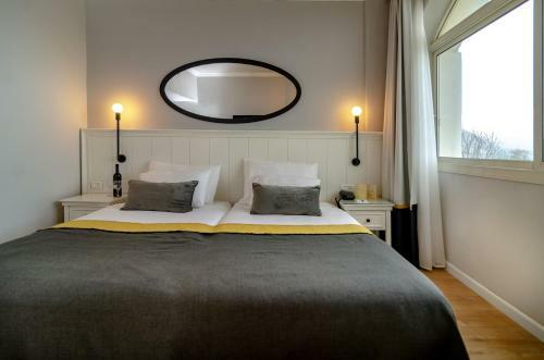 Royal Plaza Hotel