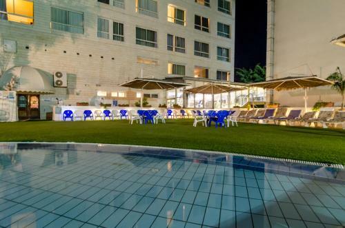 Royal Plaza Hotel