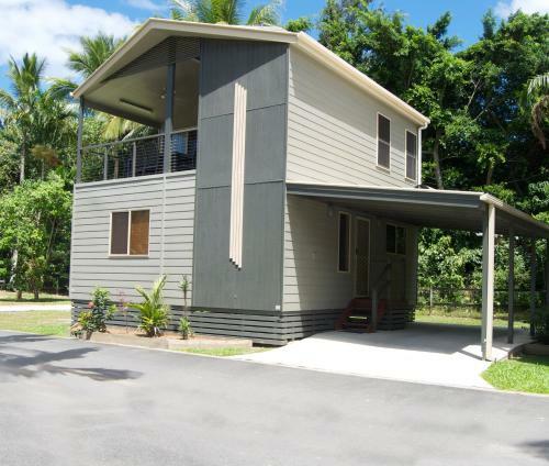 Cairns Crystal Cascades Holiday Park
