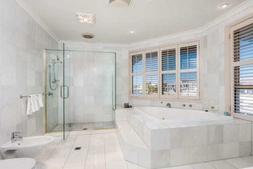 Casa Aqua