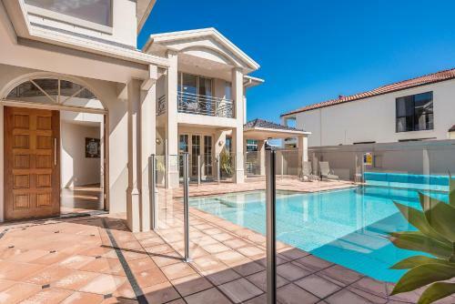 Casa Aqua
