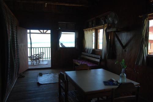 Lodge Imagination Island