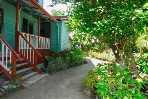 Lodge Imagination Island