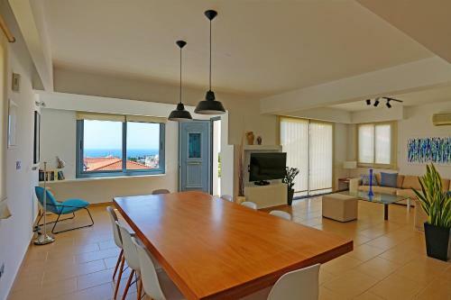 Infinite Blu Villa