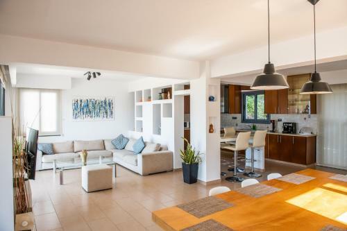 Infinite Blu Villa